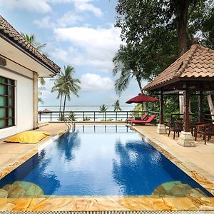 Three-Bedroom Sea View Private Pool villa